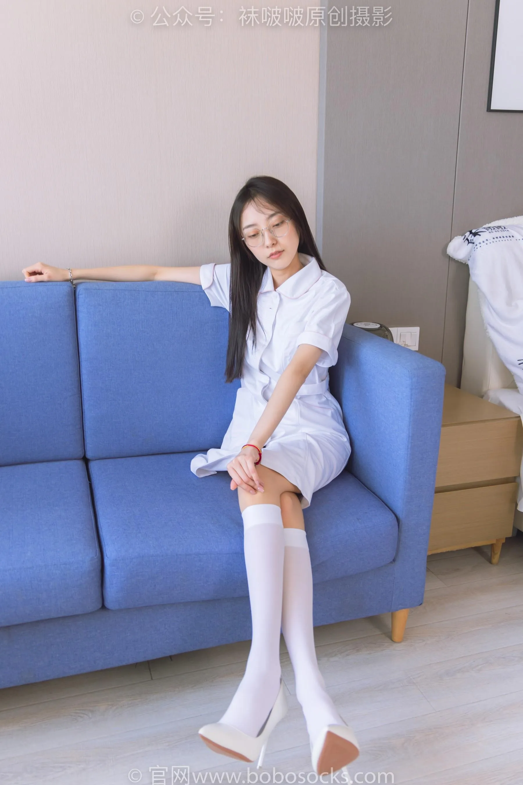 [BoBoSocks袜啵啵]NO.196 稚予-高跟鞋、白丝小腿袜、肉丝、护士装 [87P]插图8